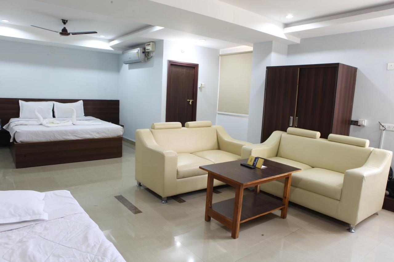 Nova Pride Hotel 하이데라바드 외부 사진